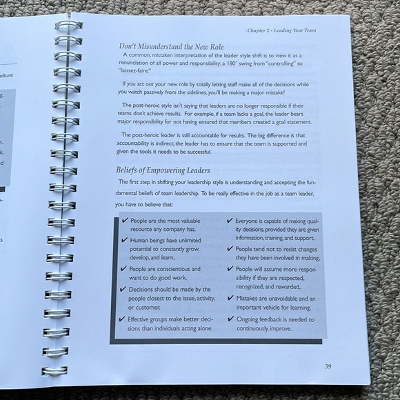 Bundle of 2 Team Building & Leadership Books - Team Launch! & Six Thinking Hats - Picture 4 of 6